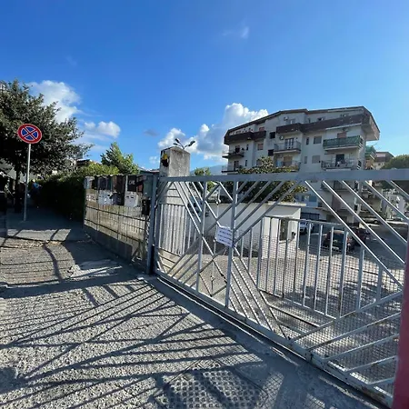 Beautiful, Sunny 70m2, Close To The Sea Lejlighed Scalea
