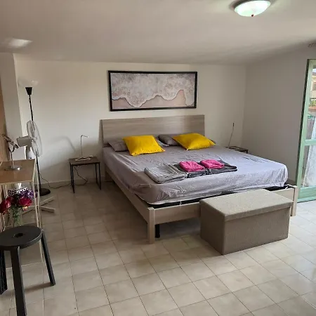 Lägenhet Beautiful, Sunny 70m2, Close To The Sea Scalea