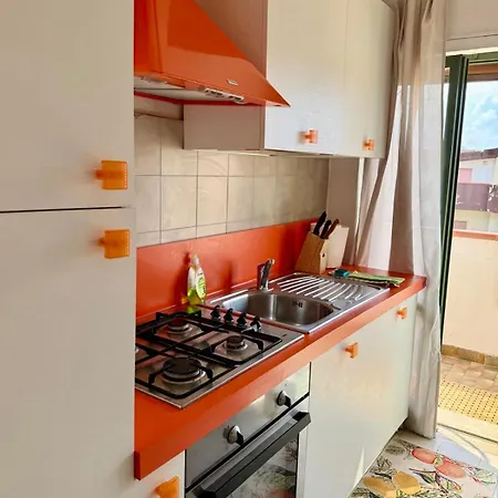 Beautiful, Sunny 70m2, Close To The Sea Lägenhet *