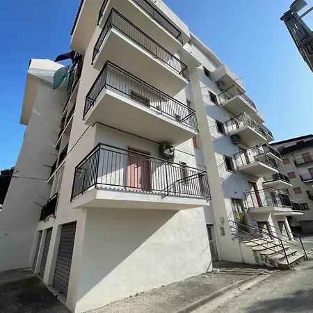 Beautiful, Sunny 70m2, Close To The Sea * Scalea
