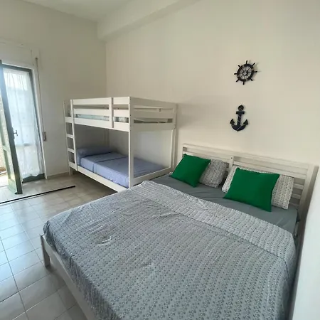 Beautiful, Sunny 70m2, Close To The Sea * Scalea